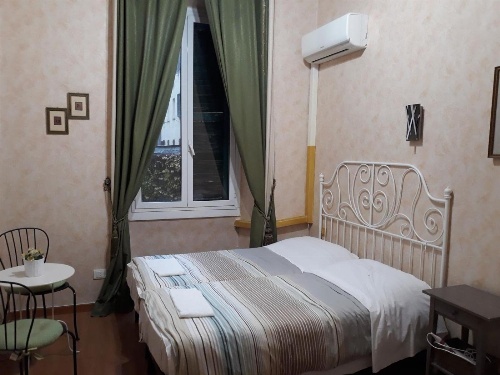 Renting Rooms image 1