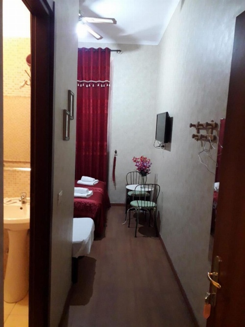 Renting Rooms image 25